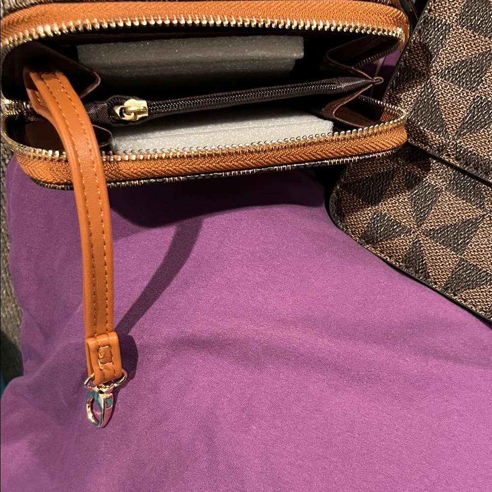 Classic Fashion Brown Geometric Crossbody Bag and Wallet 2-Piece Set NWT - Picture 2 of 5